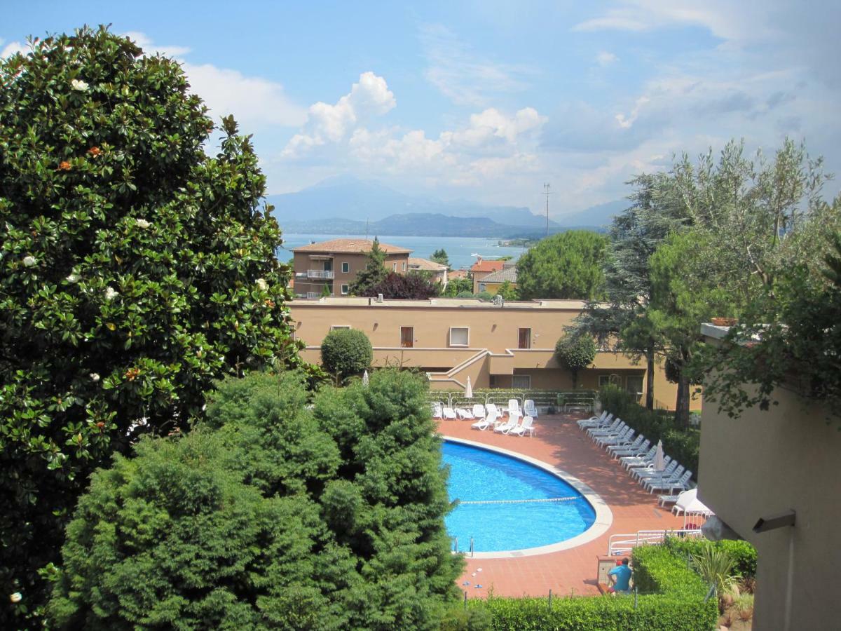 Appartamento La Madonnina Di Cathy Peschiera del Garda Buitenkant foto